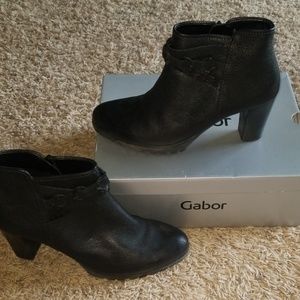 Gabor ankle booties- ranch nappa
